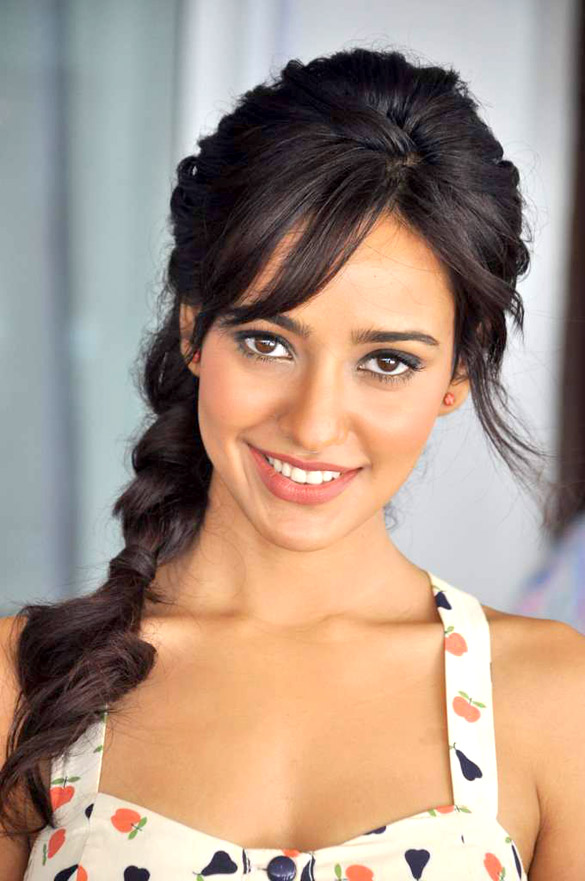 Neha Sharma Indian actress Wiki ,Bio, Profile, Unknown Facts and Family Details revealed