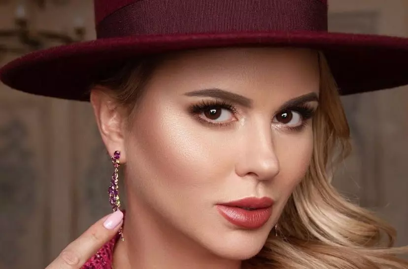  Anna Semenovich Net Worth 2023